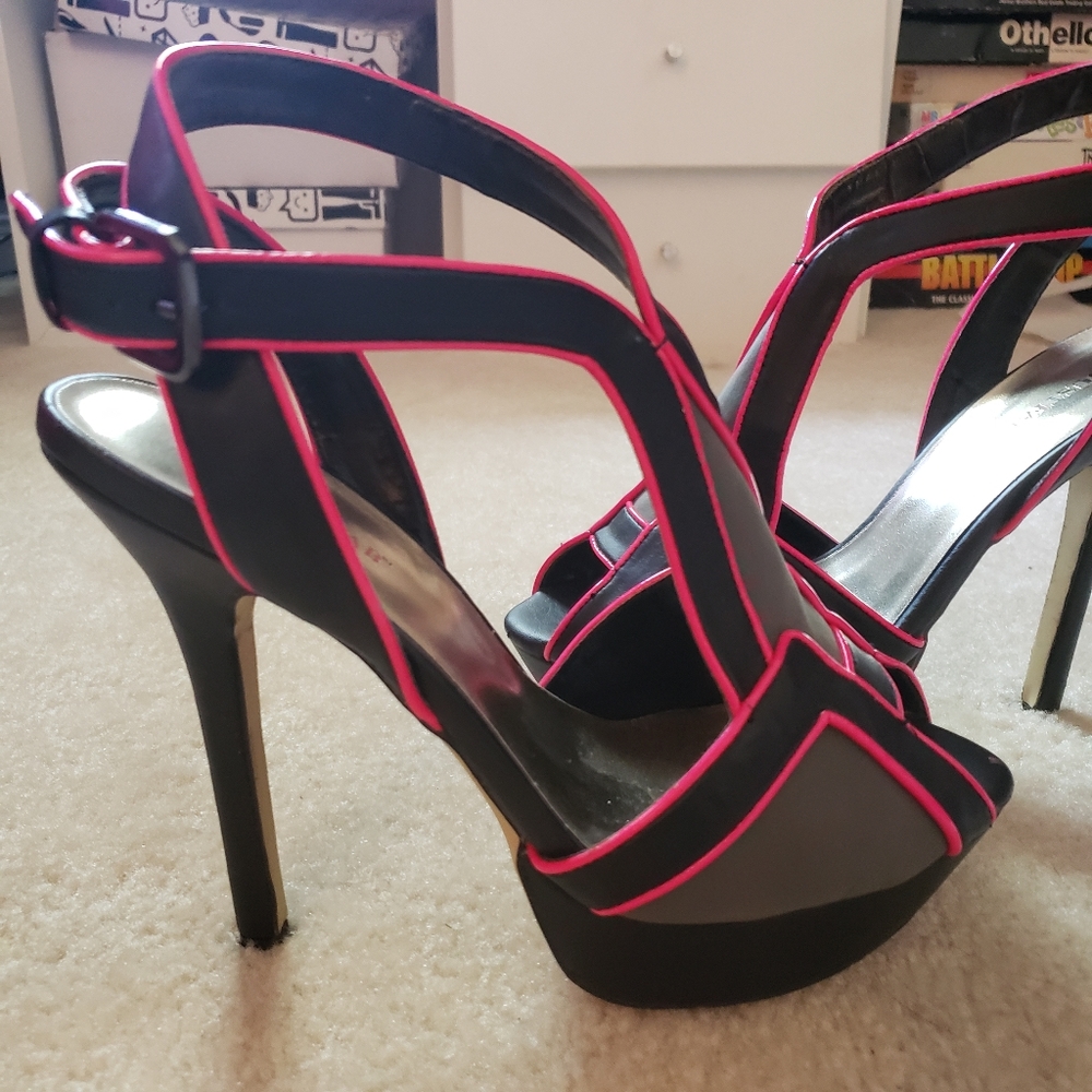 JustFab black and pink high heels - Picture 5 of 7